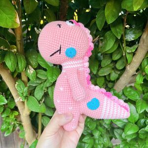Handmade crochet dinosaur plush toy – adorable amigurumi T-rex stuffed animal